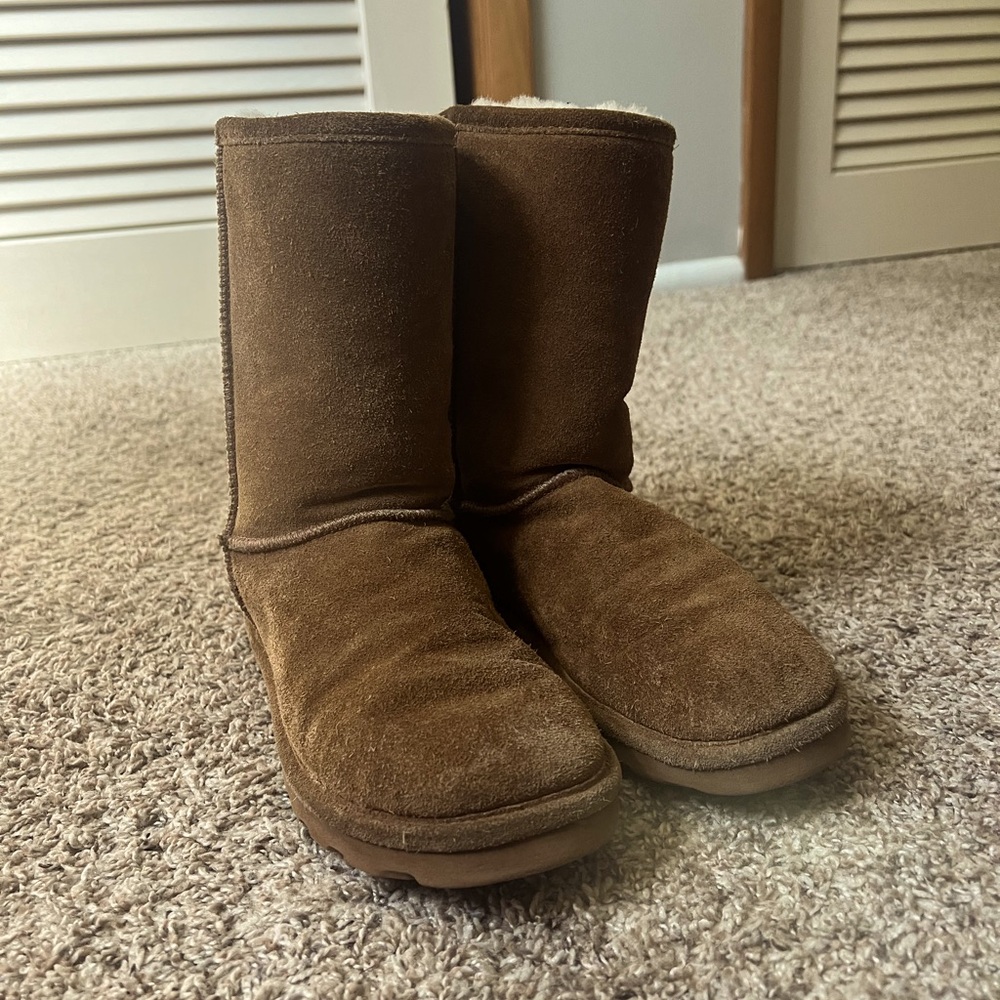 Bearpaw boots Women’s size 9